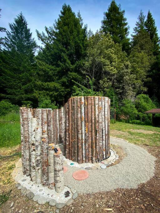 Little House In The Redwoods With A Hot Tub! Apartment Garberville Exterior photo